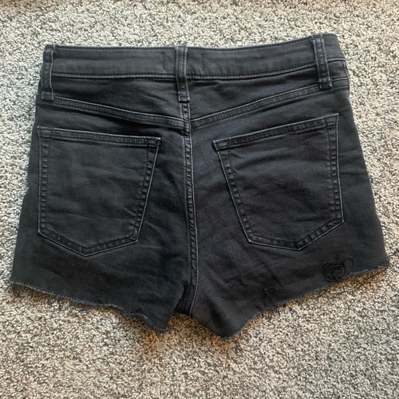 Black Abercrombie jean shorts - Picture 3 of 3